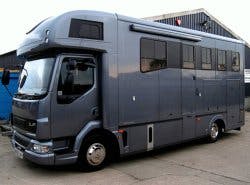 Horse lorry